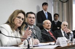 Graça Foster durante a CPI.