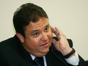POLÍCIA FEDERAL INDICIA EX-TESOUREIRO DO PP E MAIS TRÊS PESSOAS NA LAVA-JATO joao-claudio-genu